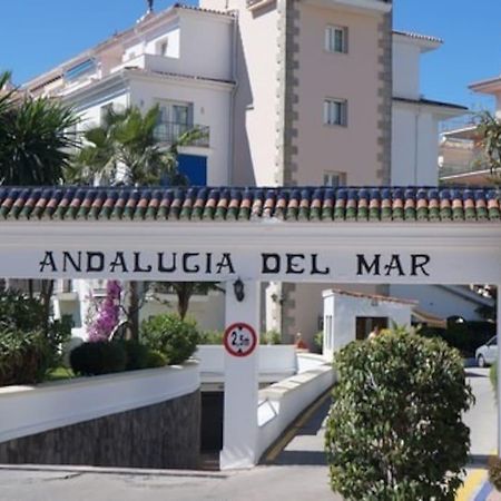 The Terrace Of Puerto Banus Beach Marbella Exterior photo